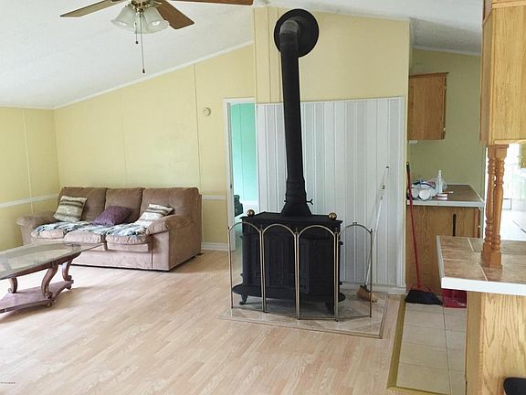 4th image of 1779 Macdougall Dr