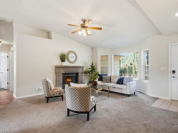 4th image of 10045 W Lupine St