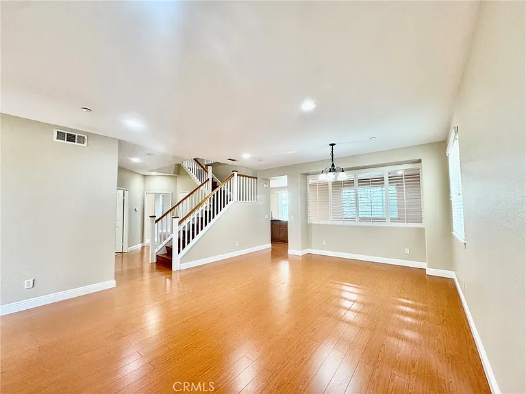 6076 Brookside Way — Photo 4