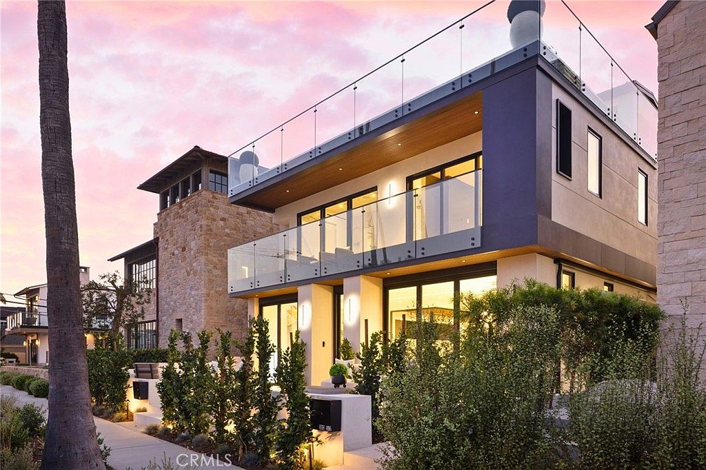 carousel photo #2 (MLS)