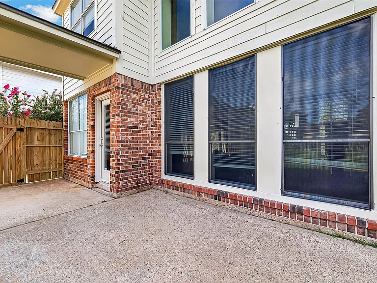 2215 Alberton Ln — Photo 26