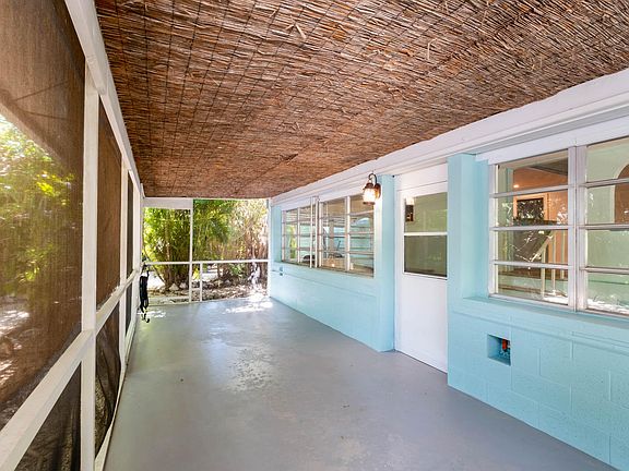 4th image of 273 Loeb Ave