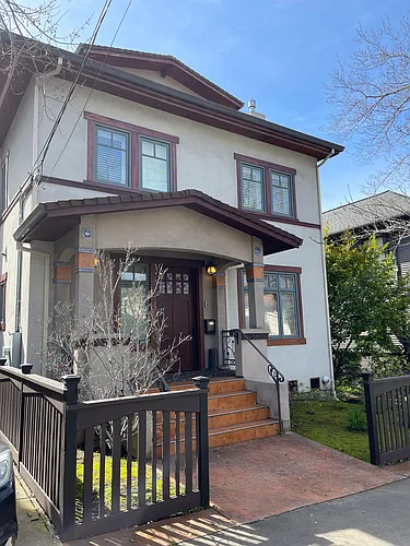 2844 Derby St Photo 1