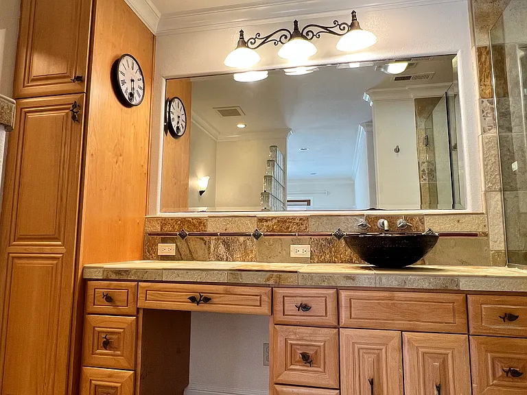 5072 Hawley Ct — Photo 13