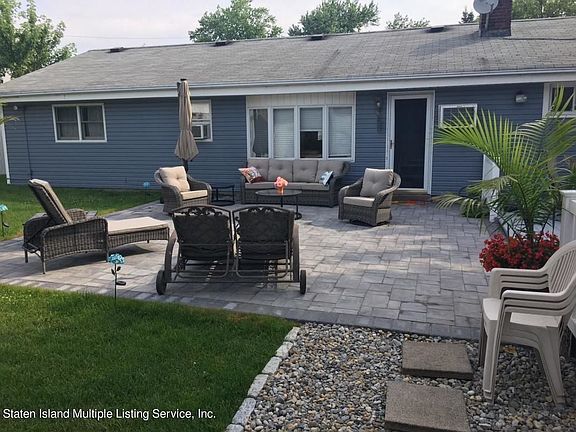2nd image of 388 Lyndale Ave