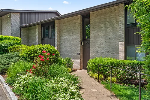 245 Hamilton Ave #1 Photo 1