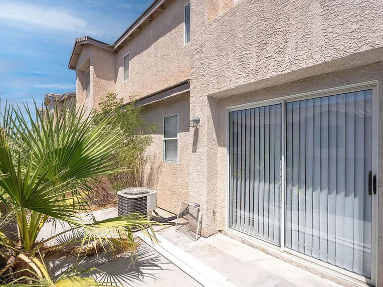 2095 Betty Davis St — Photo 29