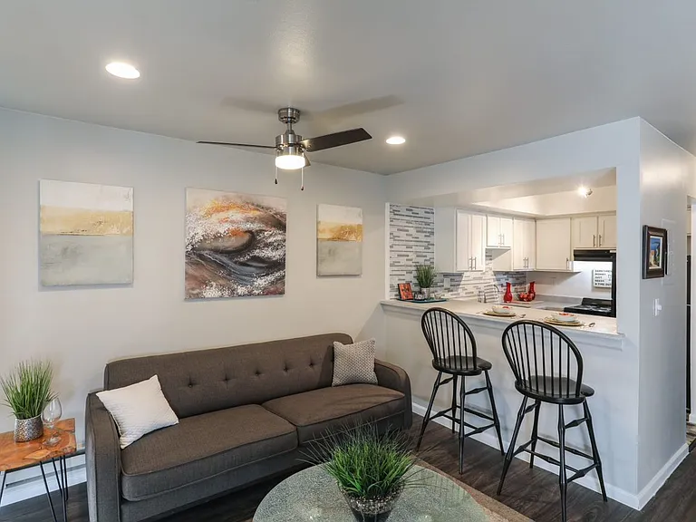Prime W Apartments — Photo 5