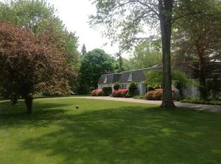 158 Bittersweet Ln, Stamford, CT 06903