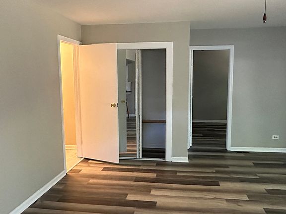 4th image of 36323 N Edgewood Dr