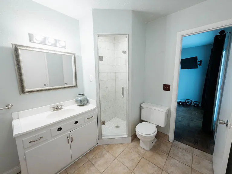 2432 NW 52nd St — Photo 20