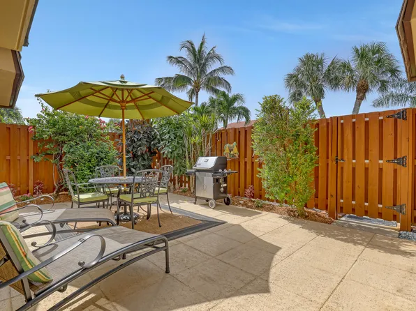 131 Ocean Cove Dr, Jupiter, FL 33477