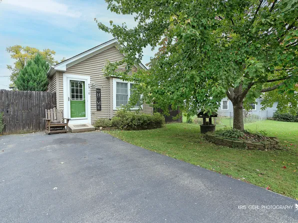 4910 Fountain Ln, McCullom Lake, IL 60050