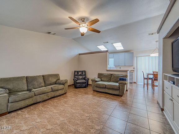 4th image of 471 Pueblo Dr