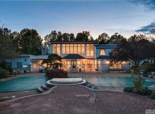 5 Trusdale Dr, Old Westbury, NY 11568