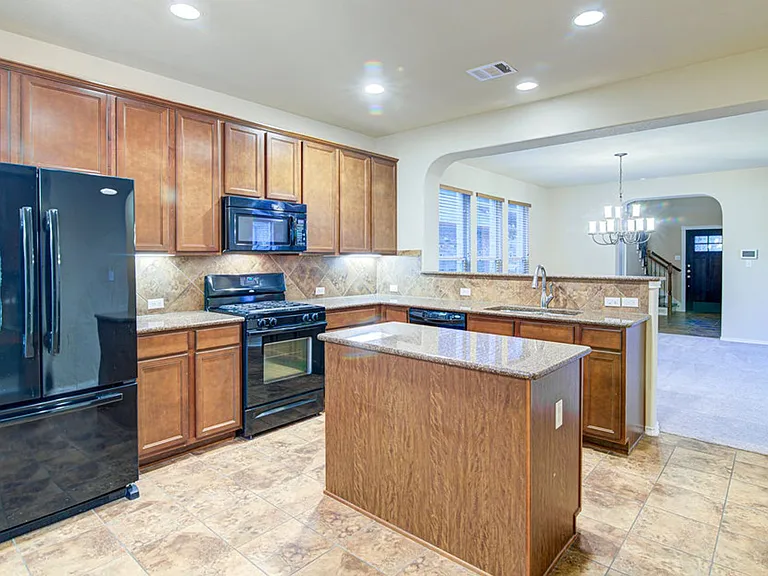 1808 McClannahan Dr — Photo 9