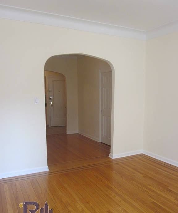 1st image of 132 1st Ave