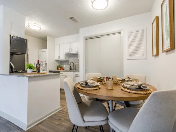 Brightwaters Apartments