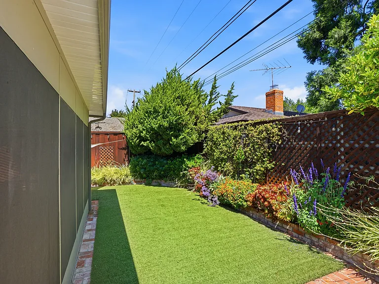 4657 Brenda Cir — Photo 50