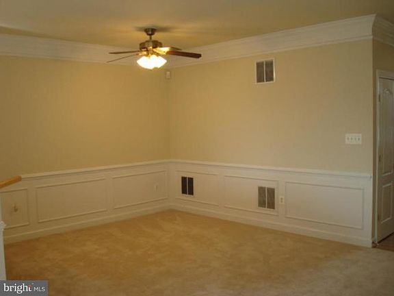 3rd image of 11445 Fogarty Ct