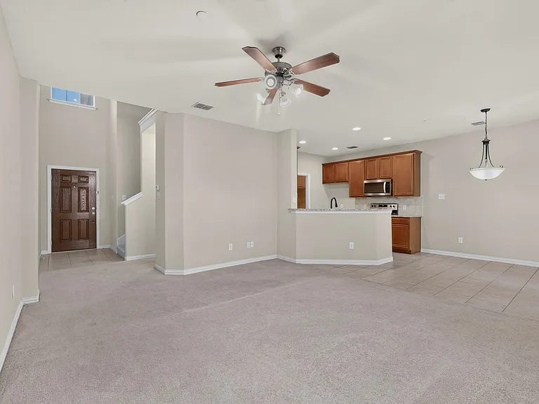 8712 San Bernard St — Photo 9