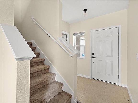 3rd image of 922 ANNA PLACE