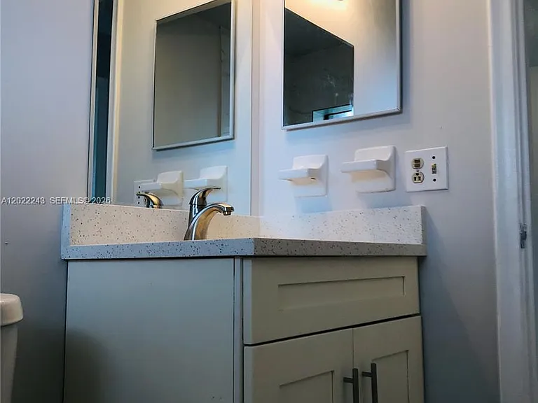 565 NW 100th Pl #203 — Photo 6