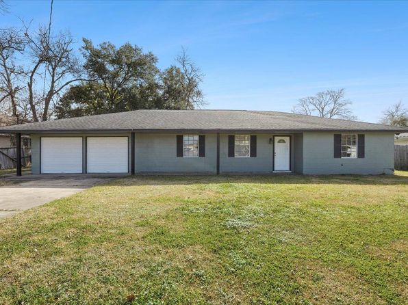 2211 Avenue A, Nederland, TX 77627