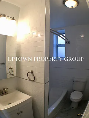 Rented by Uptown Property Group | media 17