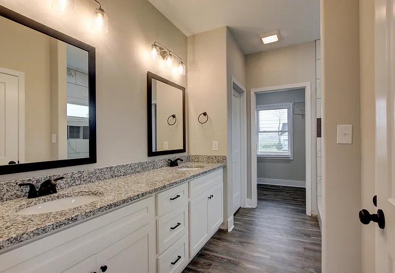 128 Riverbend Dr — Photo 53