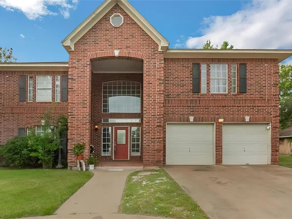 201 Pebble Springs Lane, Cleveland, TX 77327