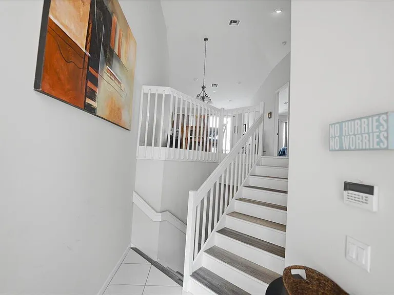 9210 World Cup Way — Photo 5