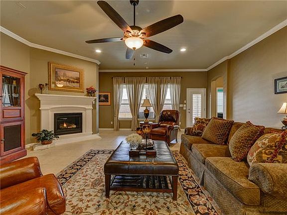 5th image of 2317 Lookout Knoll Dr