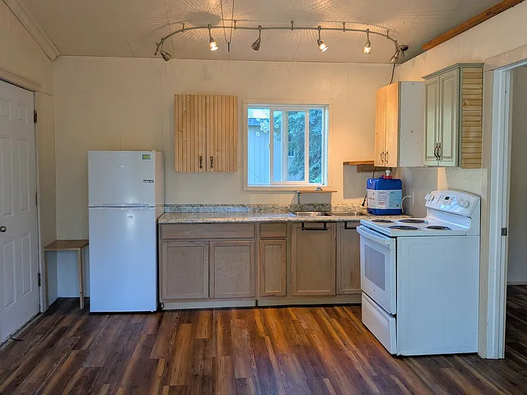 2570 Cresbard Ct #G — Photo 2