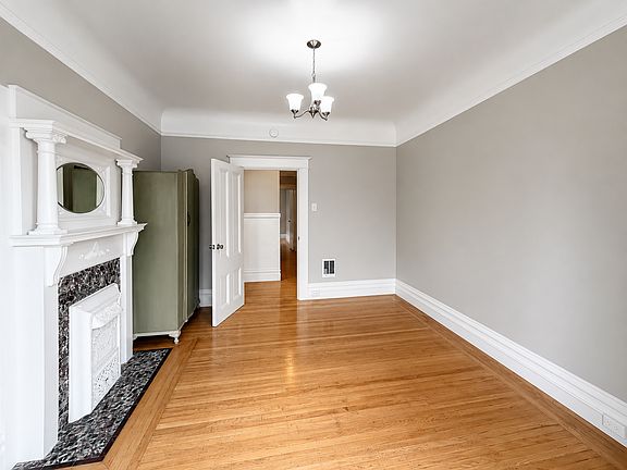 2nd image of 3475 18th St Unit 3475