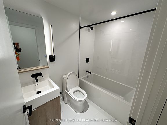 5th image of 127 Broadway Ave #603