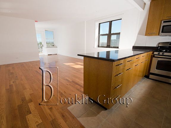 5th image of 25-25 Astoria Blvd #3D