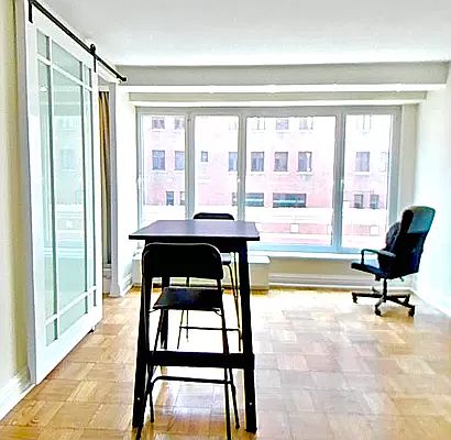 2nd image of 200 Central Park S APT 10P