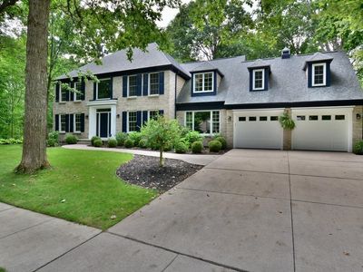 6109 Pinewood Dr, Midland, MI, 48640