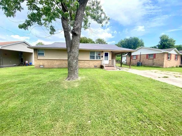 121 S Magnolia Dr, Trumann, AR 72472