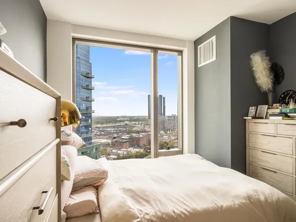 99 Hudson Street image 3 of 24