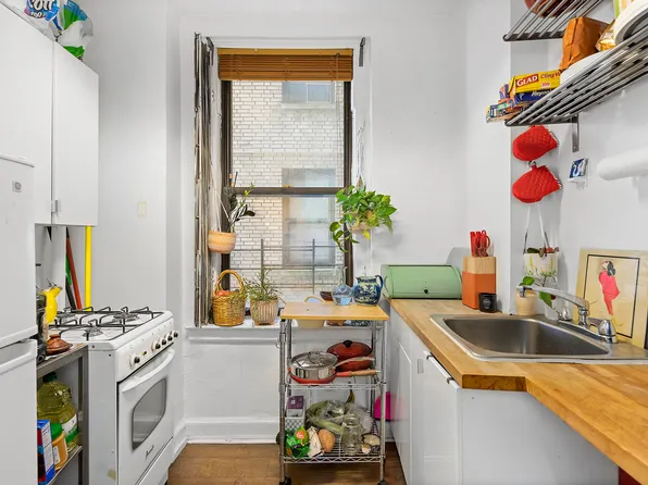 258 West 117th Street 1W image 2 of 6