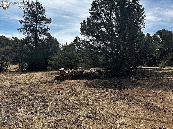 3rd image of 2065 Indian Wells Rd