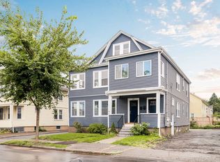 17-19 Woodrow Ave, Newtonville, MA 02460
