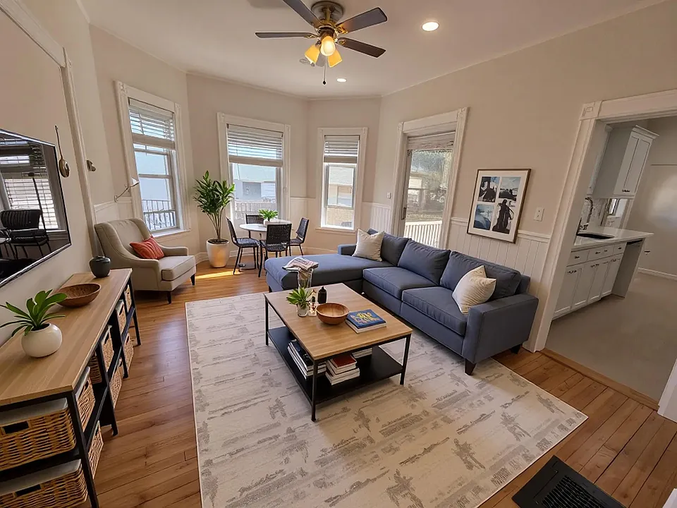 8 Fairbanks St #1