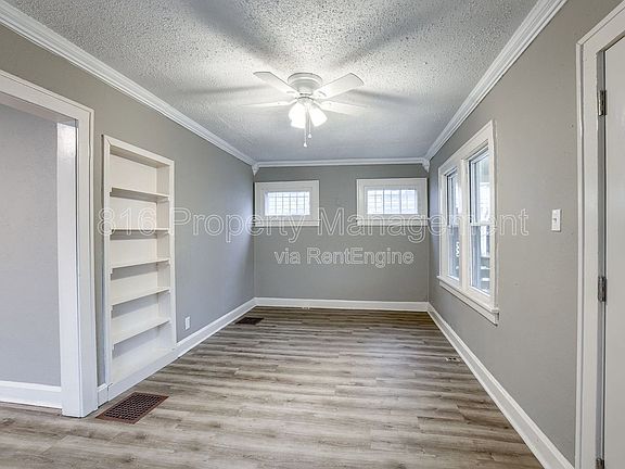 3rd image of 5702 Euclid Ave E