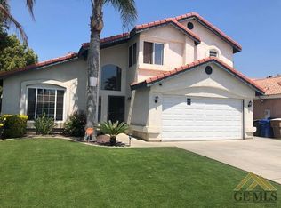 6114 Martinique Ct, Bakersfield, CA 93313