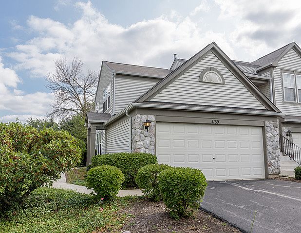 1st image of 3169 Bromley Ln #3169
