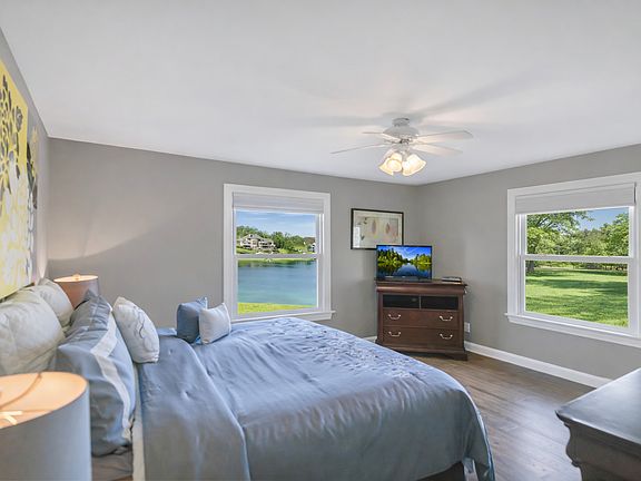 5th image of 512 Bay Rd