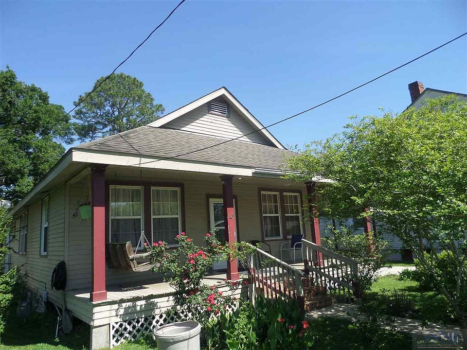1st image of 204 Canal St